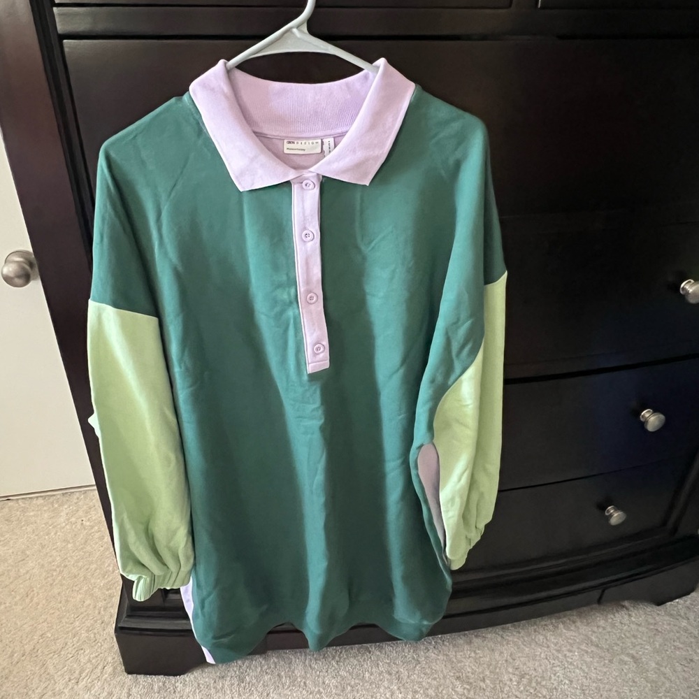 Women’s long sleeve shirt dress.